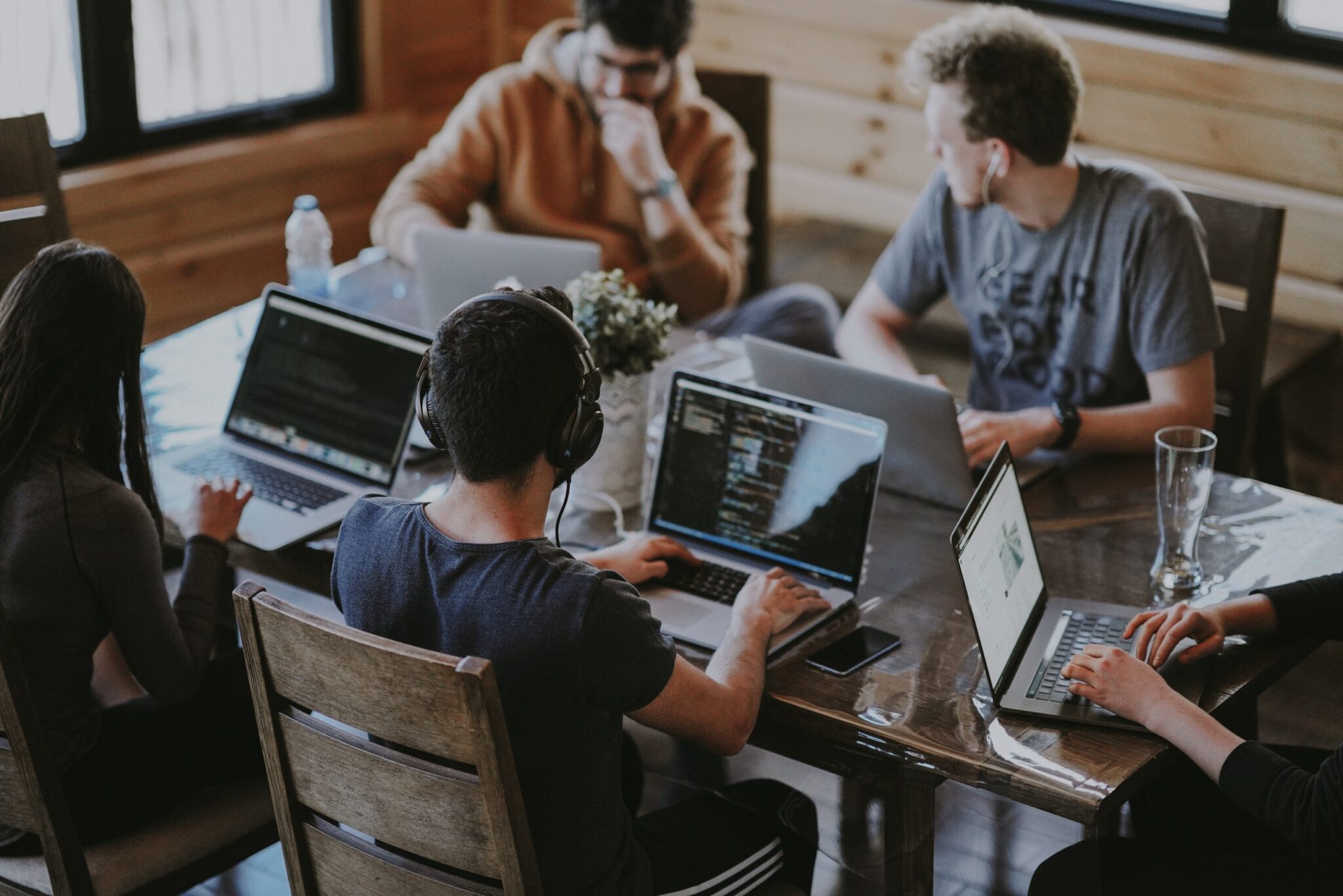 Seven Simple Ways To Increase Your Department's Teamwork