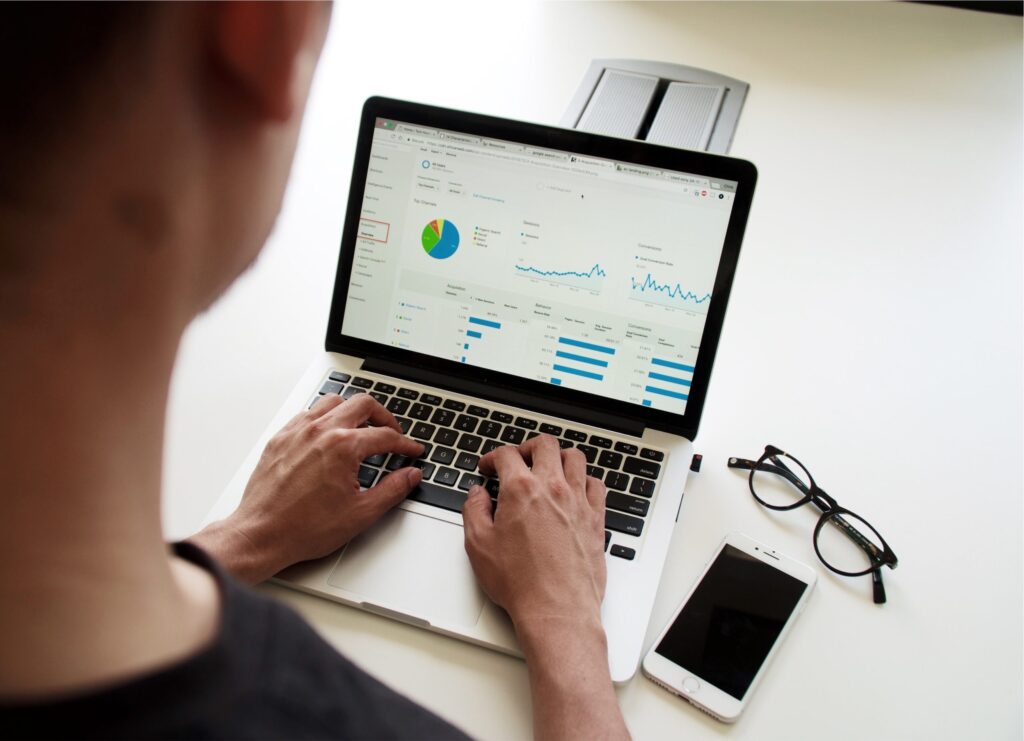 Gantt charts allow you to manage resources more efficiently