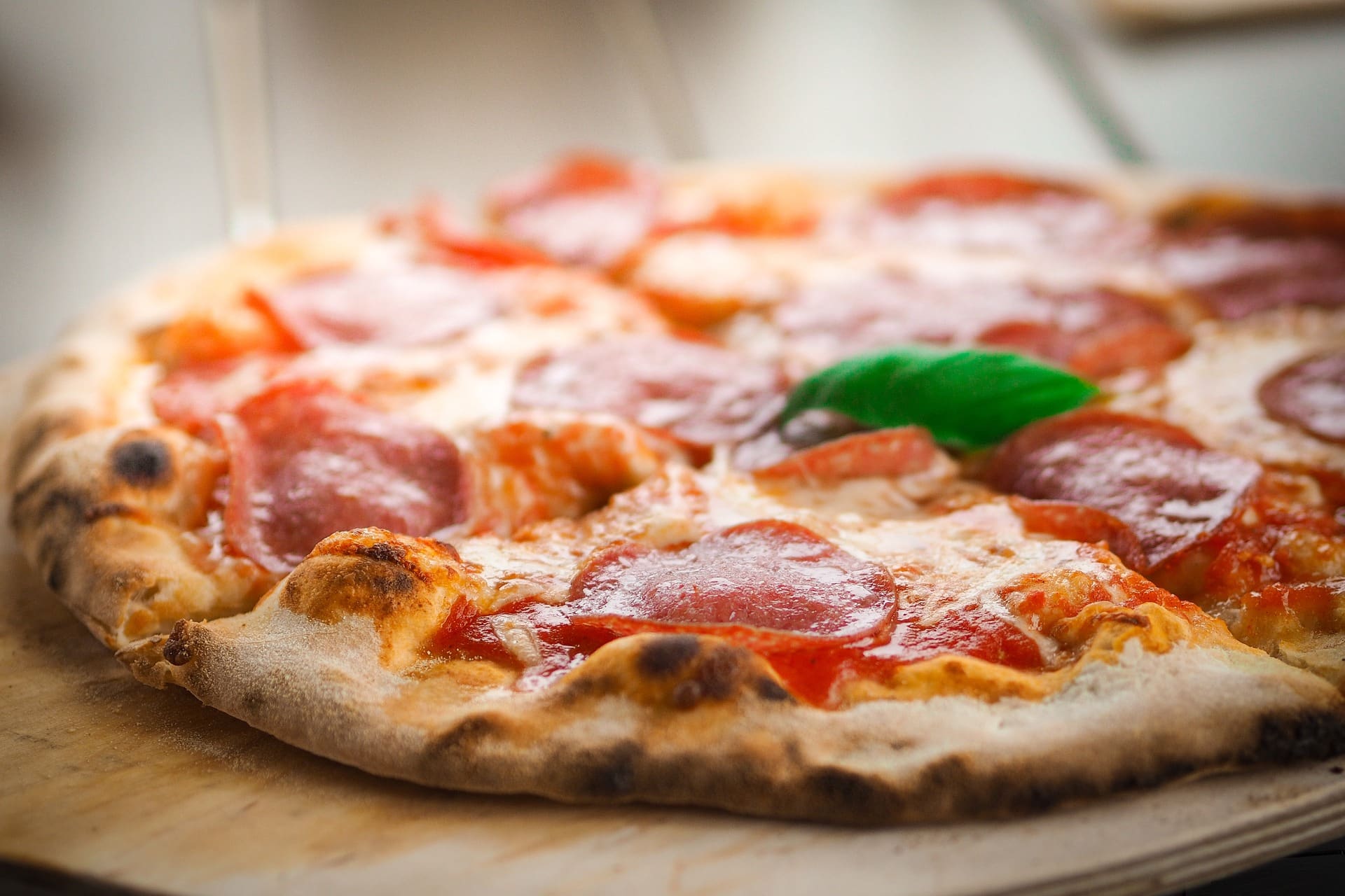 How to be more productive - limit meetings to only feed with 2 pizzas