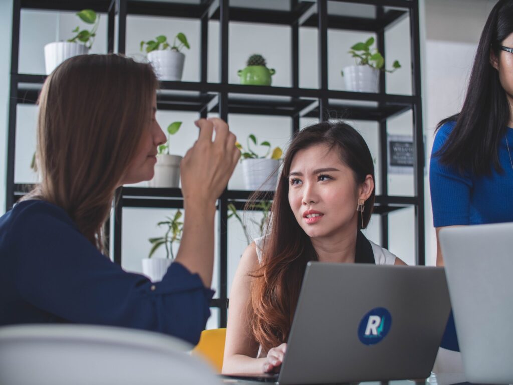Managing employees & pleasing your boss