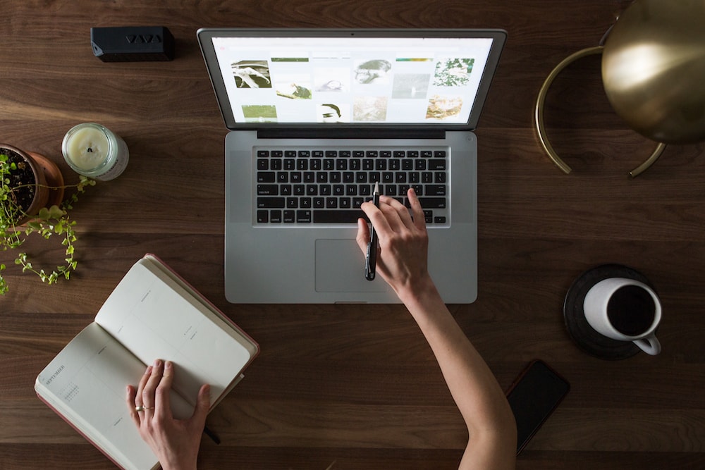 How to Organize Your Desk